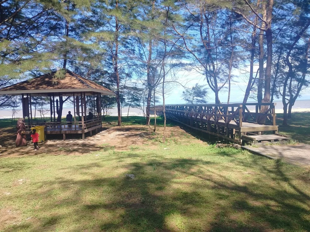 Pantai Anugrah Desa Sungai Tabuk, Surga Tersembunyi di Pesisir Sukamara